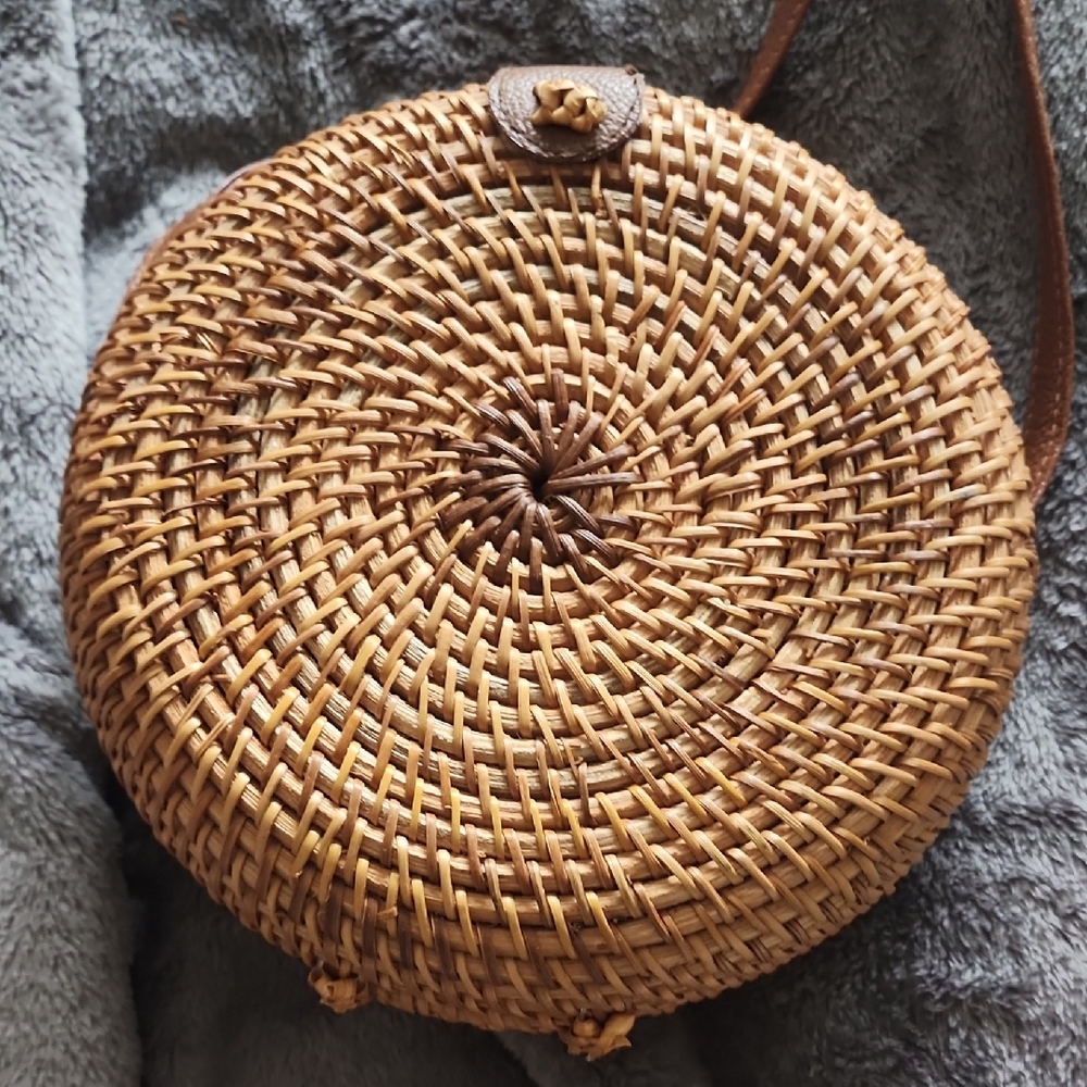 Source Unknown Woven Brown Crossbody Bag With Faux Leather Handle - Picture 3 of 6